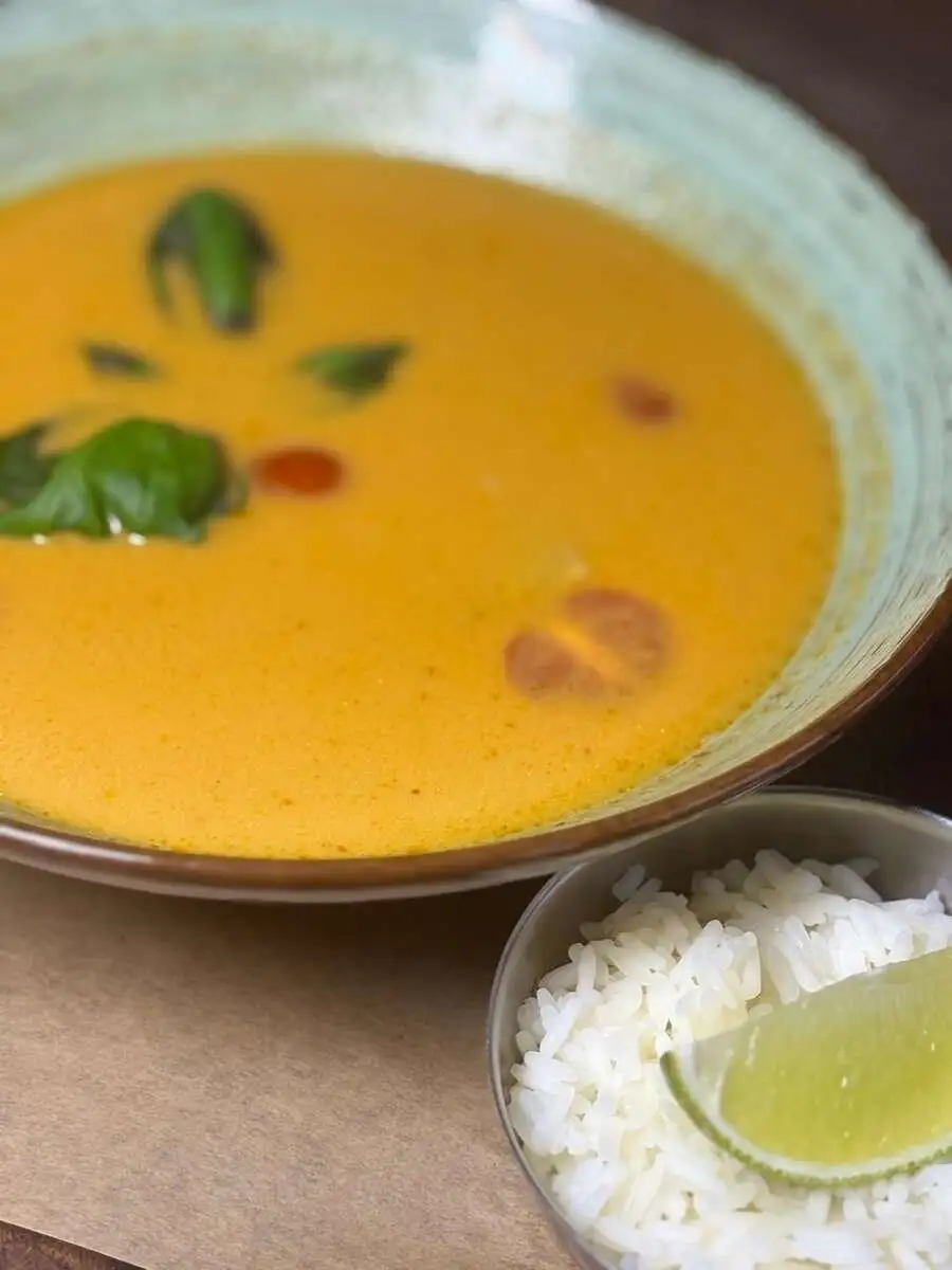 СУП ТОМ ЯМ с креветками и треской