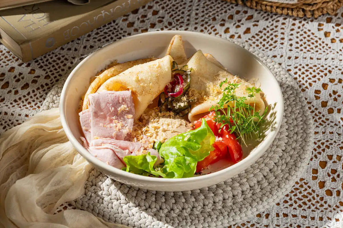 Блин-боул с тамбовским окороком