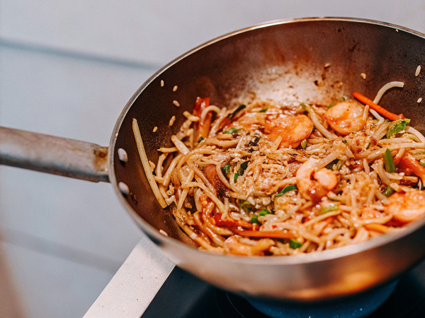 Wok с морепродуктами в устричном соусе