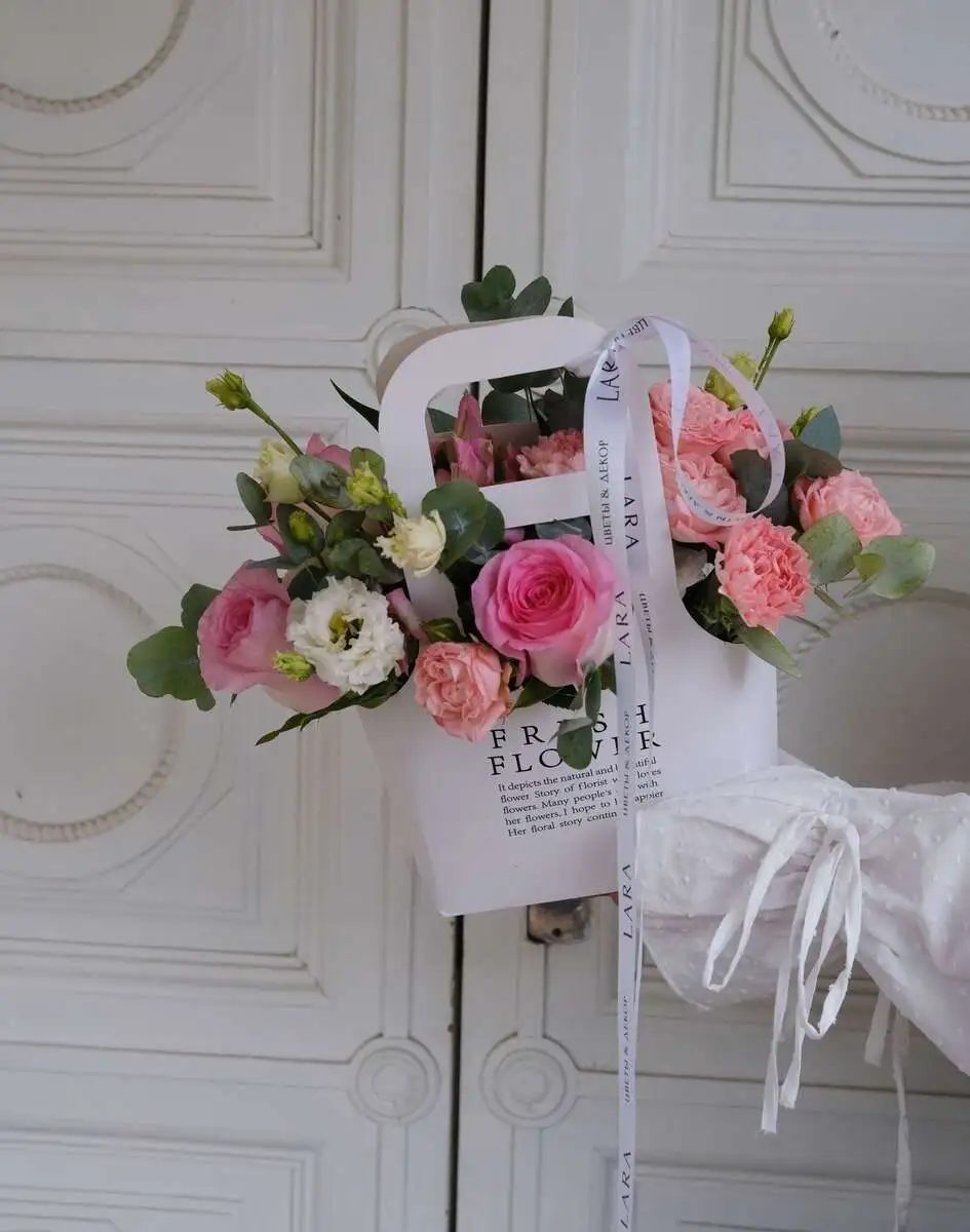 Композиция "Нежный поцелуй"