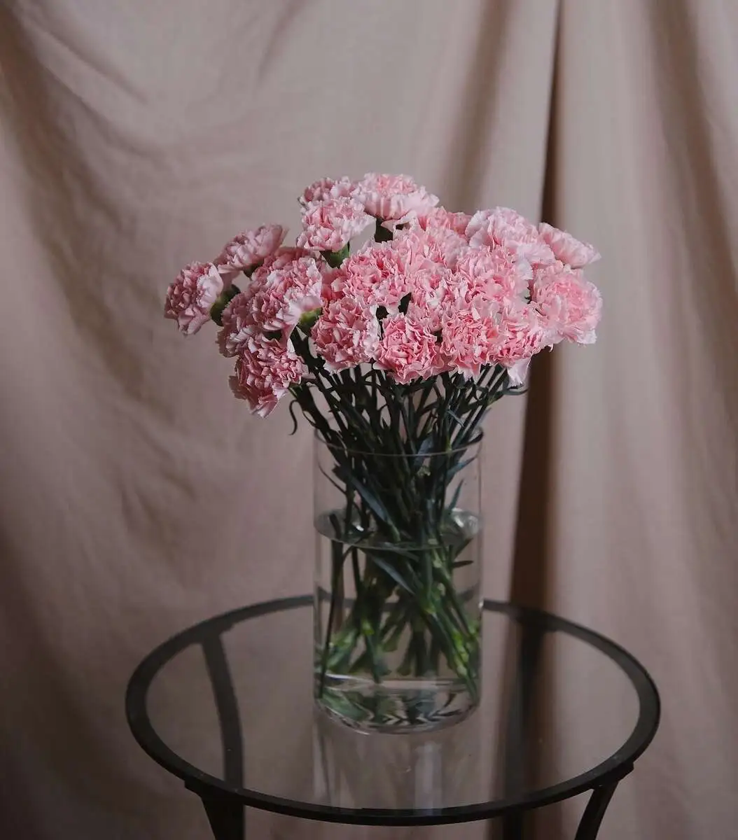 Букет "Розовые диантусы в стекле"