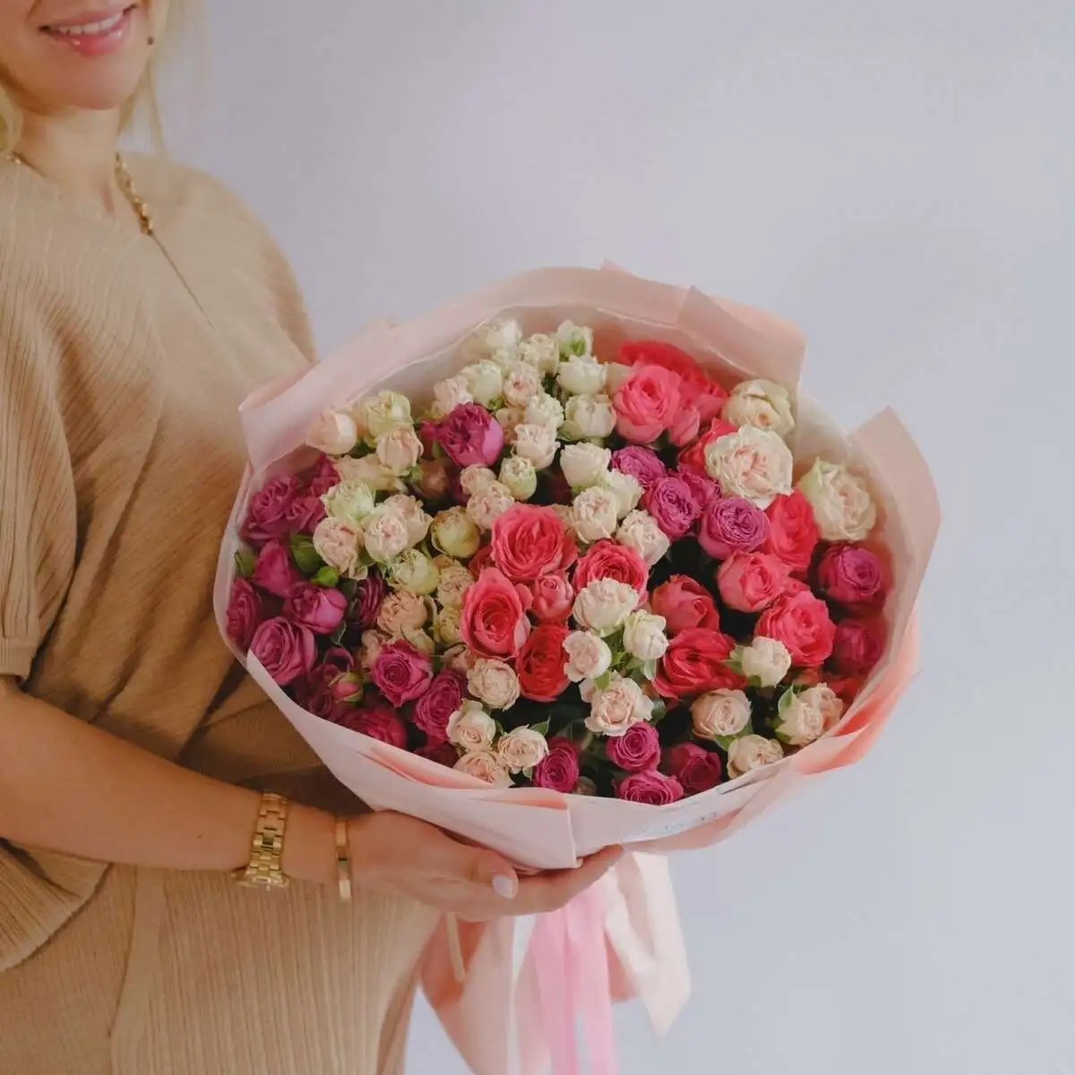 Букет "Микс из кустовых роз" размер M