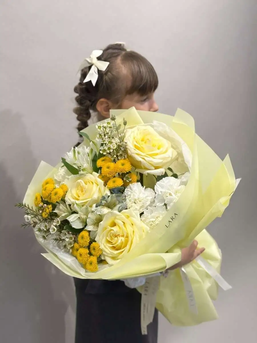 Букет "Яркий день" размер M