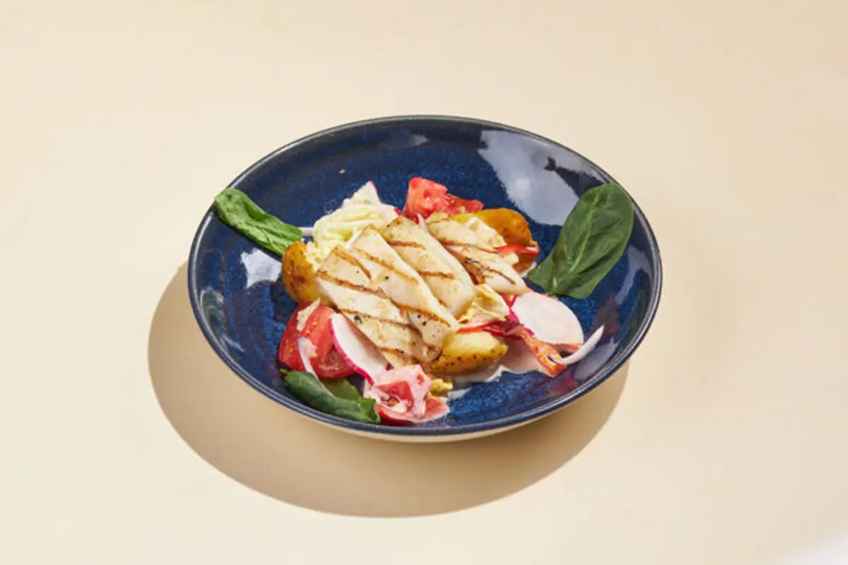 Салат с кальмаром