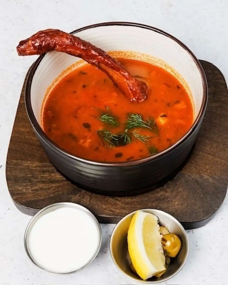 Солянка мясная 