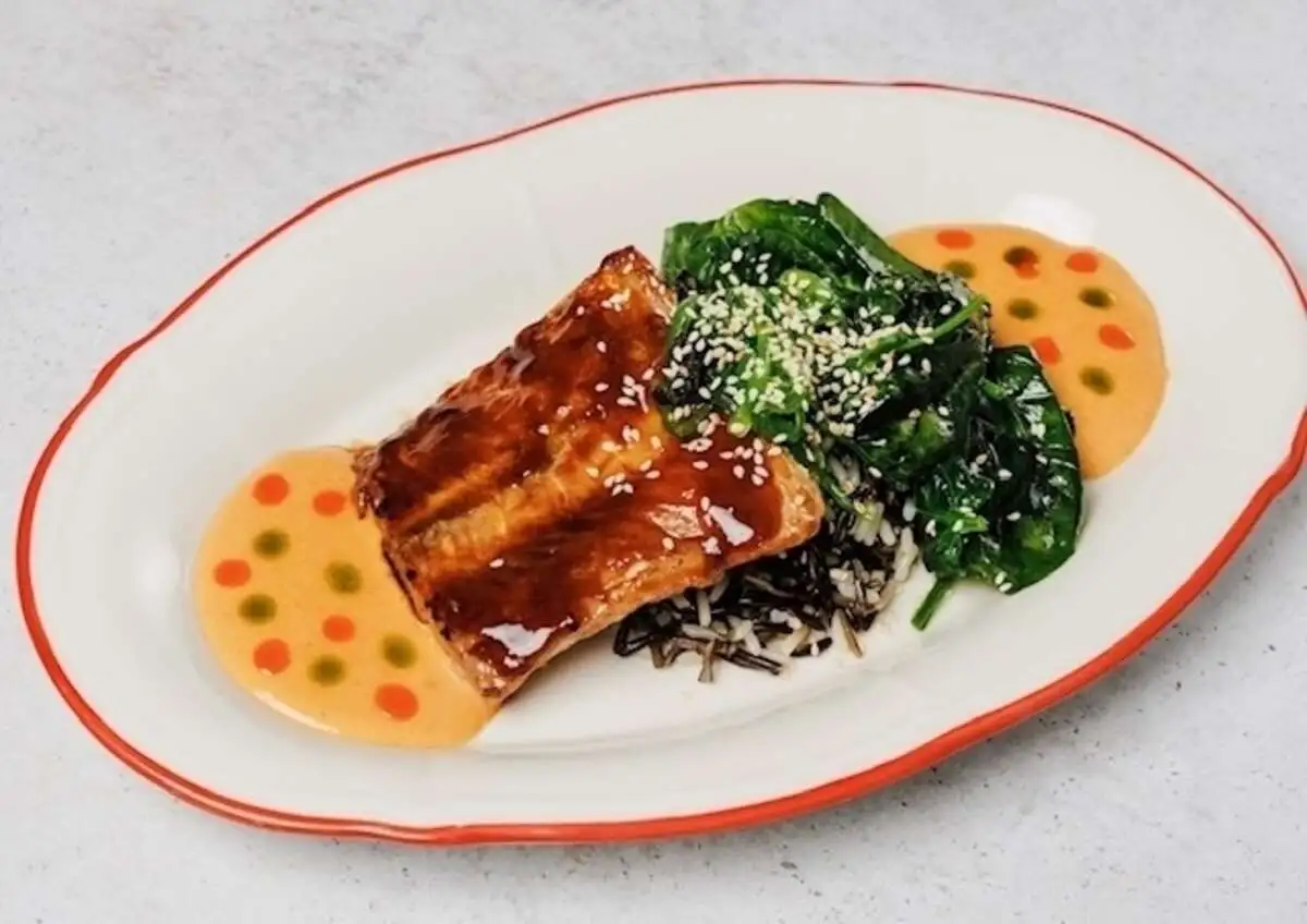 Треска с диким рисом и соусом "Том-ям"