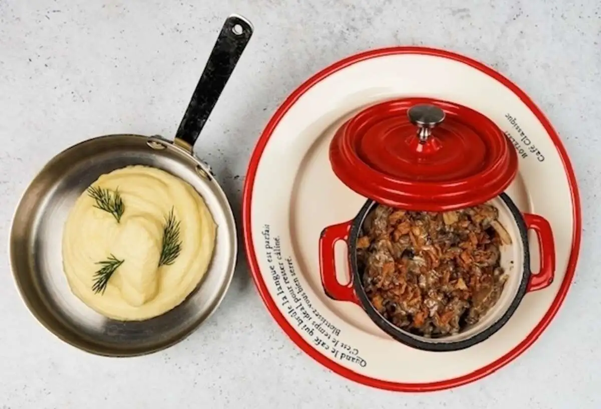 Говядина по-строгановски 