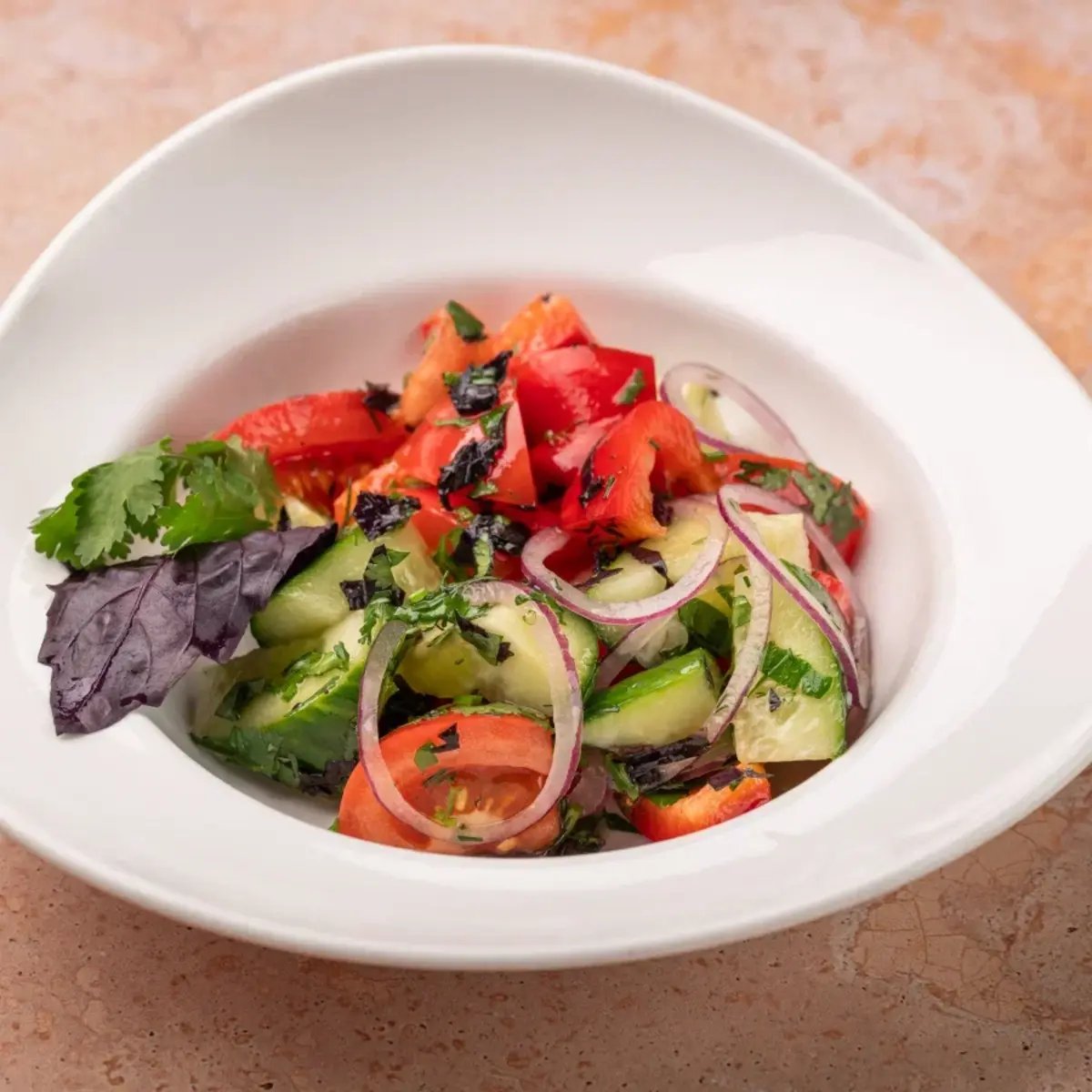 Салат овощной по-грузински 