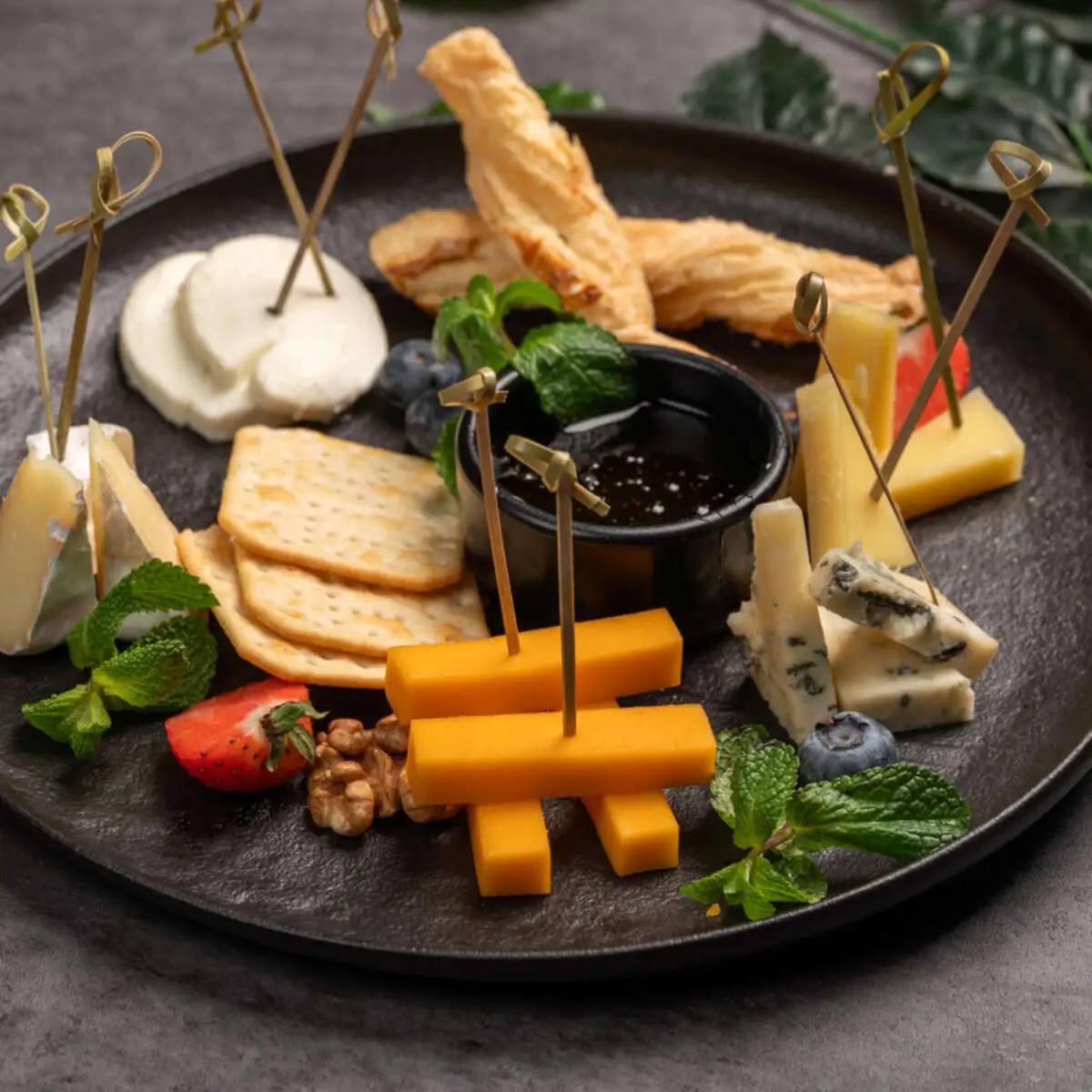 Сет к вину 210г.