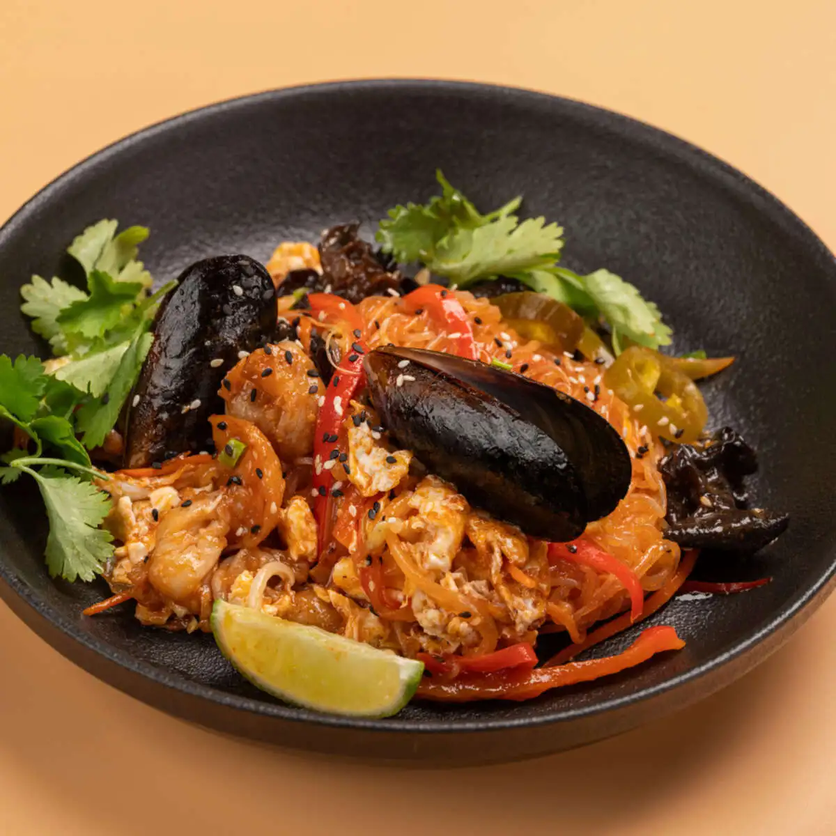 Лапша с креветками по-сингапурски