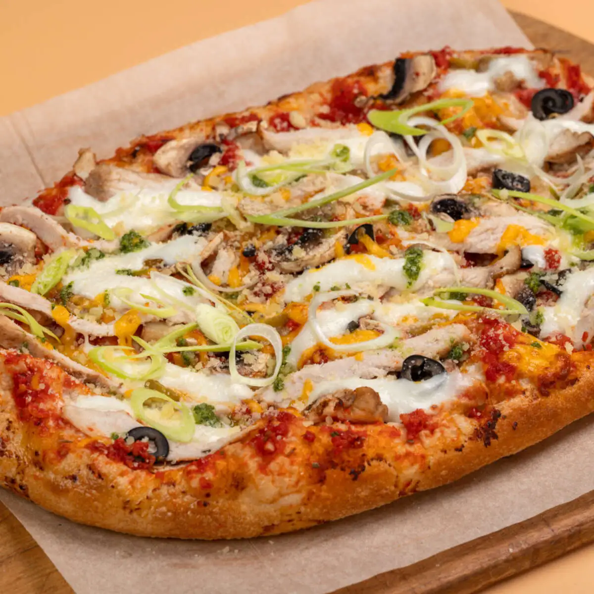 Курица-грибы на томатном соусе