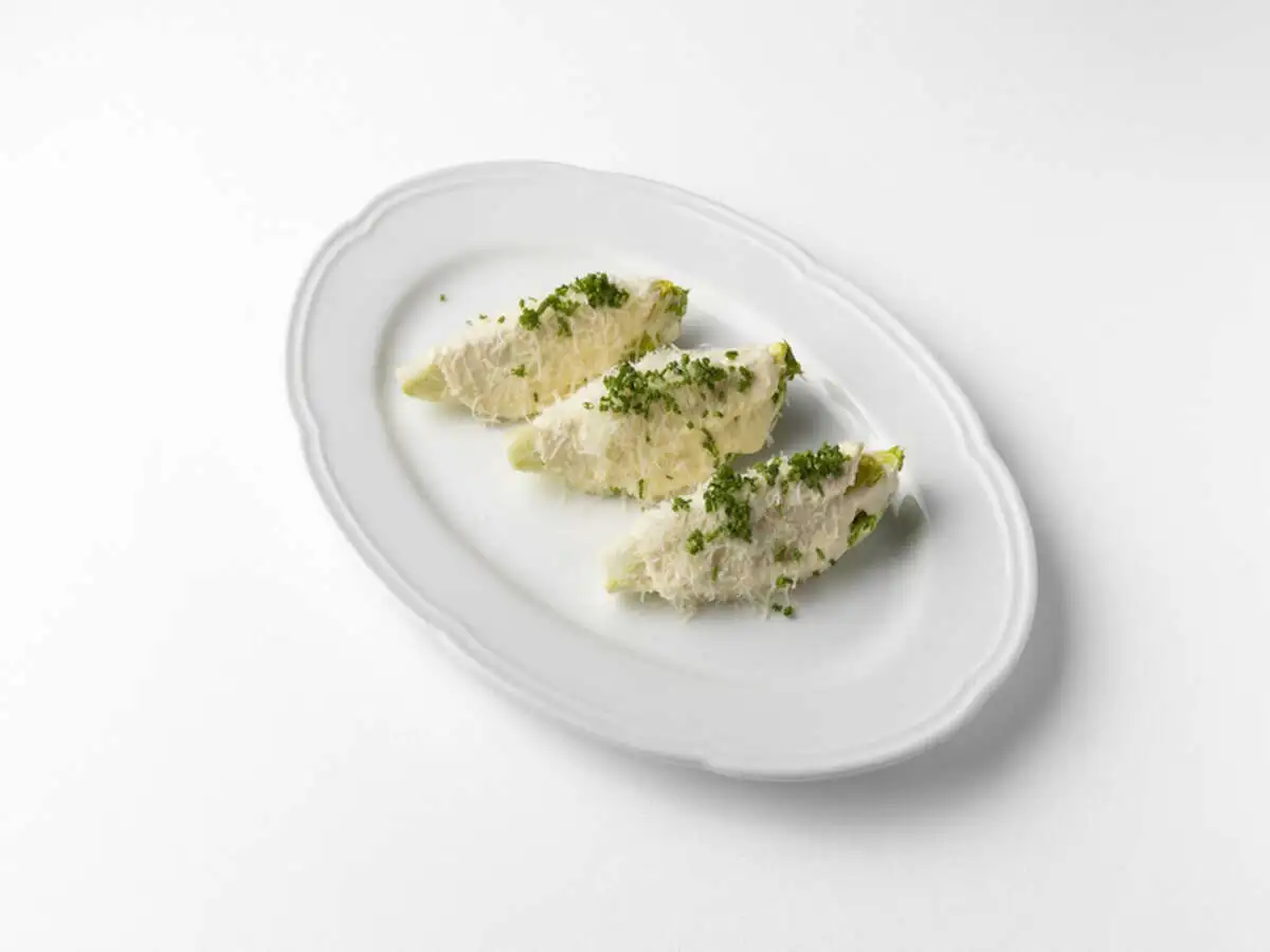 Сюкрин с соусом из анчоусов и  пармезаном