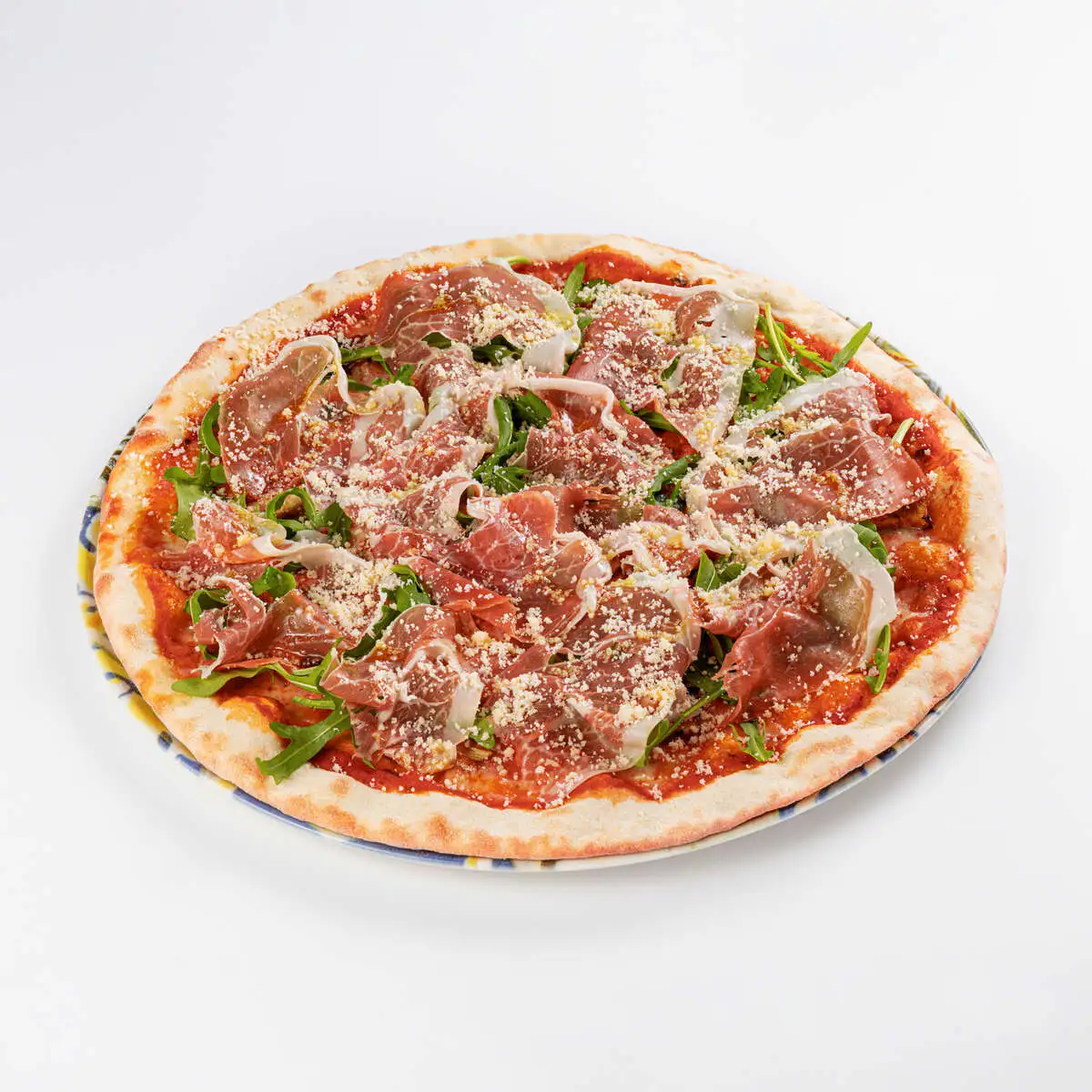 Пицца с пармой и руколой интеграле