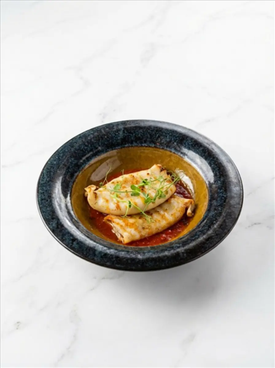 Кальмары на гриле с сальсой