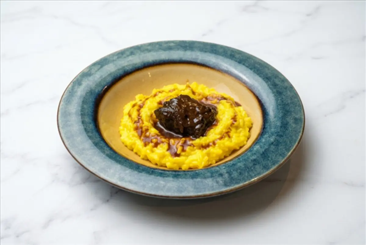 Шафрановое ризотто с говяжьми щечками