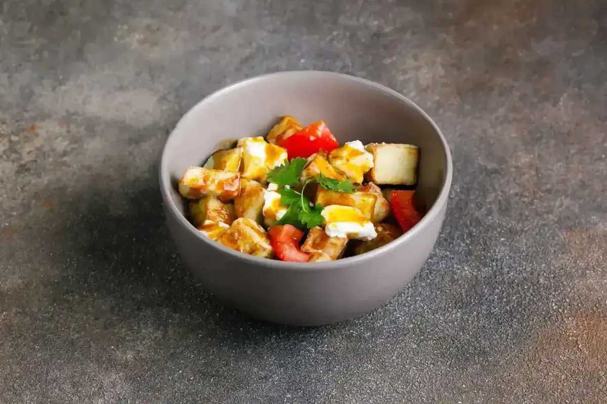 Салат с баклажаном