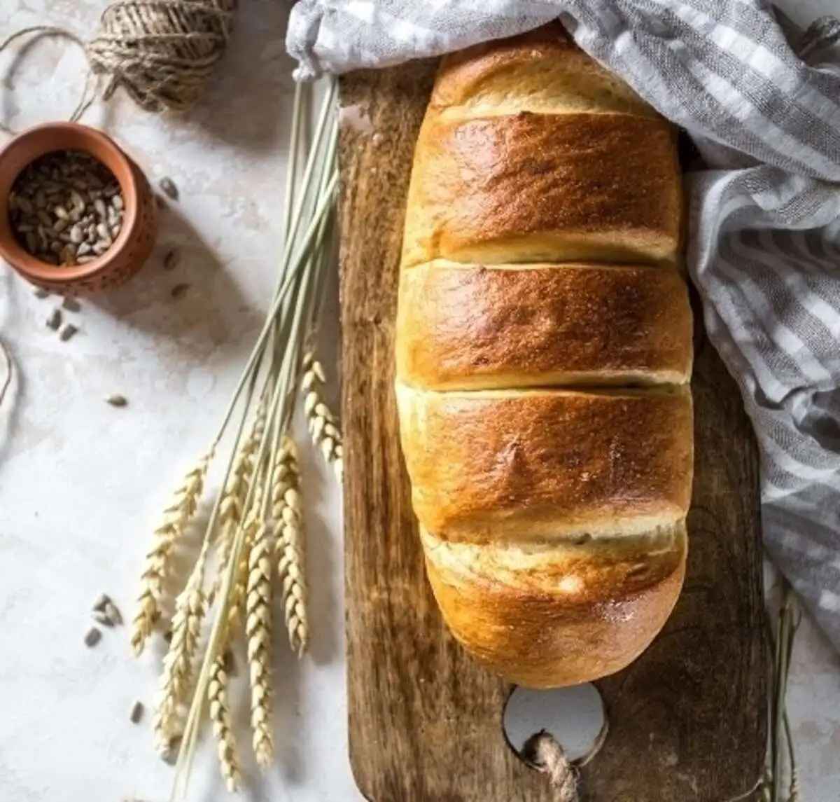 Батон Молочный