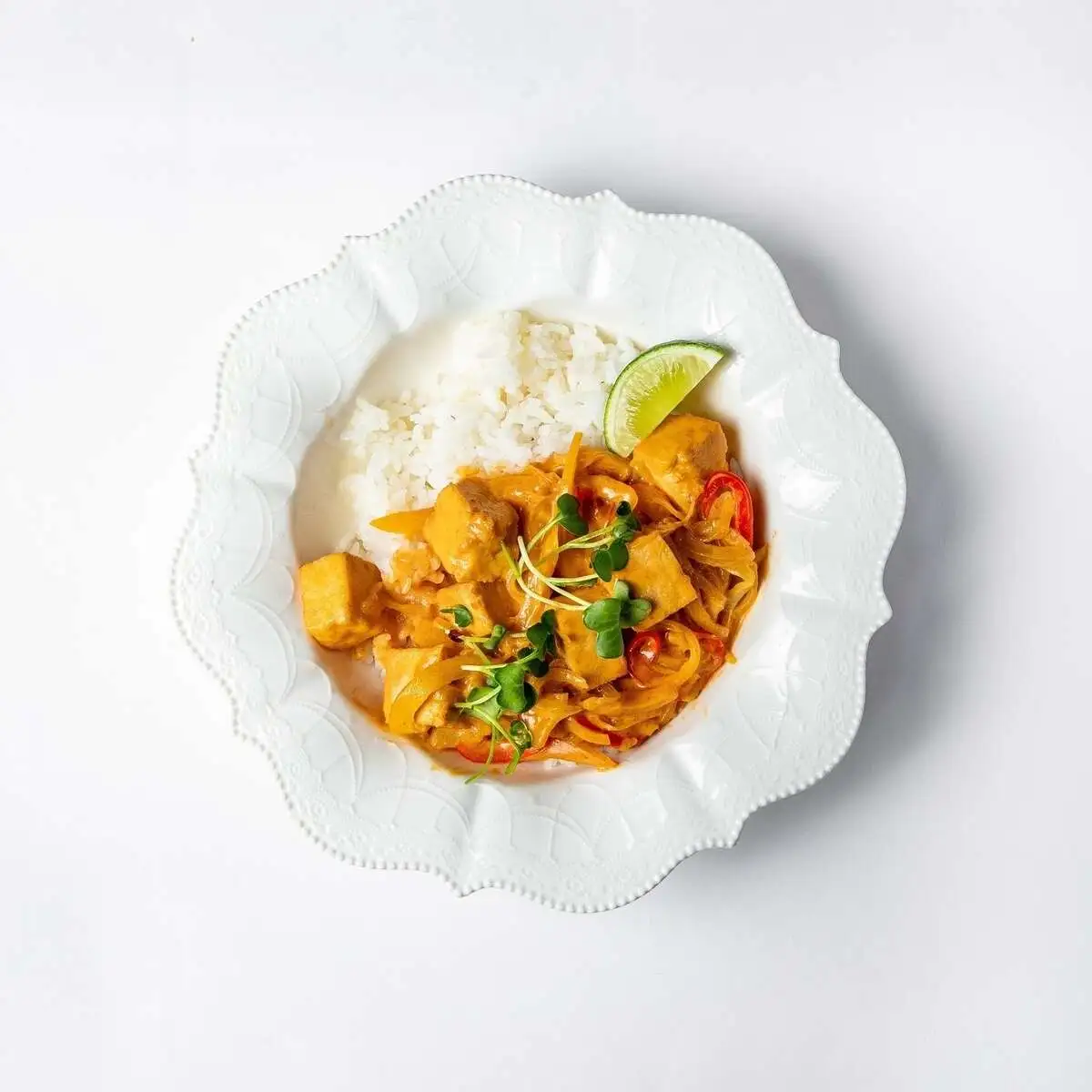 Рис карри с тофу и овощами