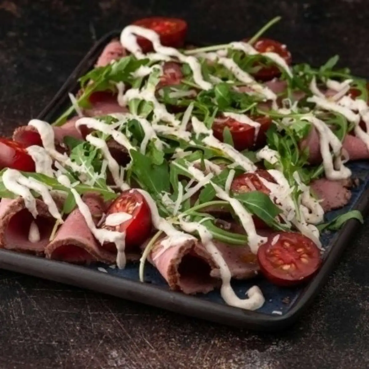 Ростбиф под соусом вителло тонато