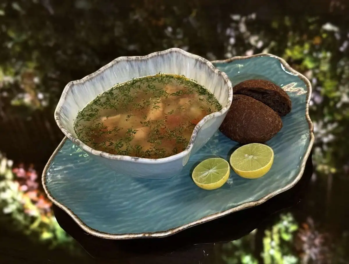 Уха с лососем/Fish soup with salmon