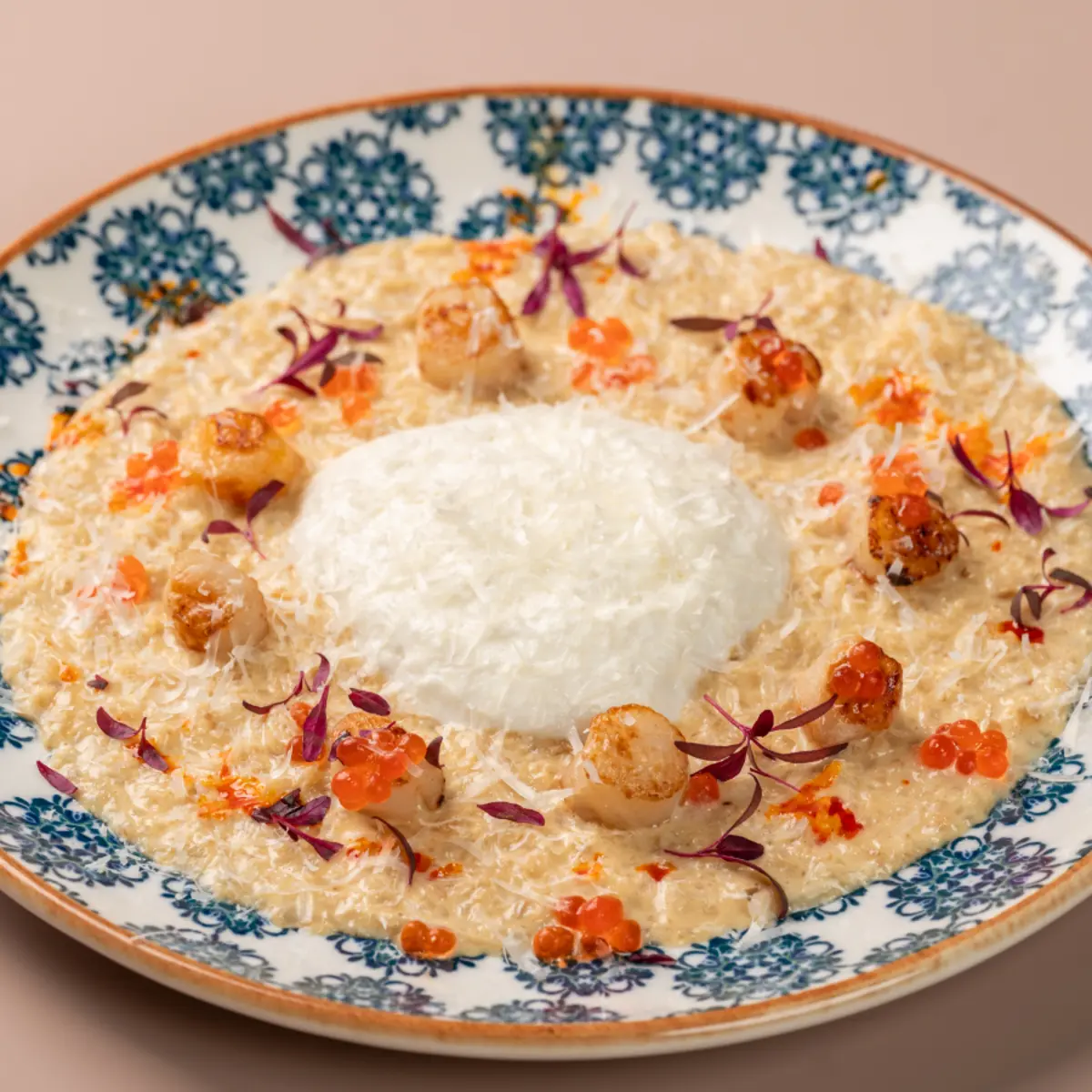 Ризотто из цветной капусты с гребешками