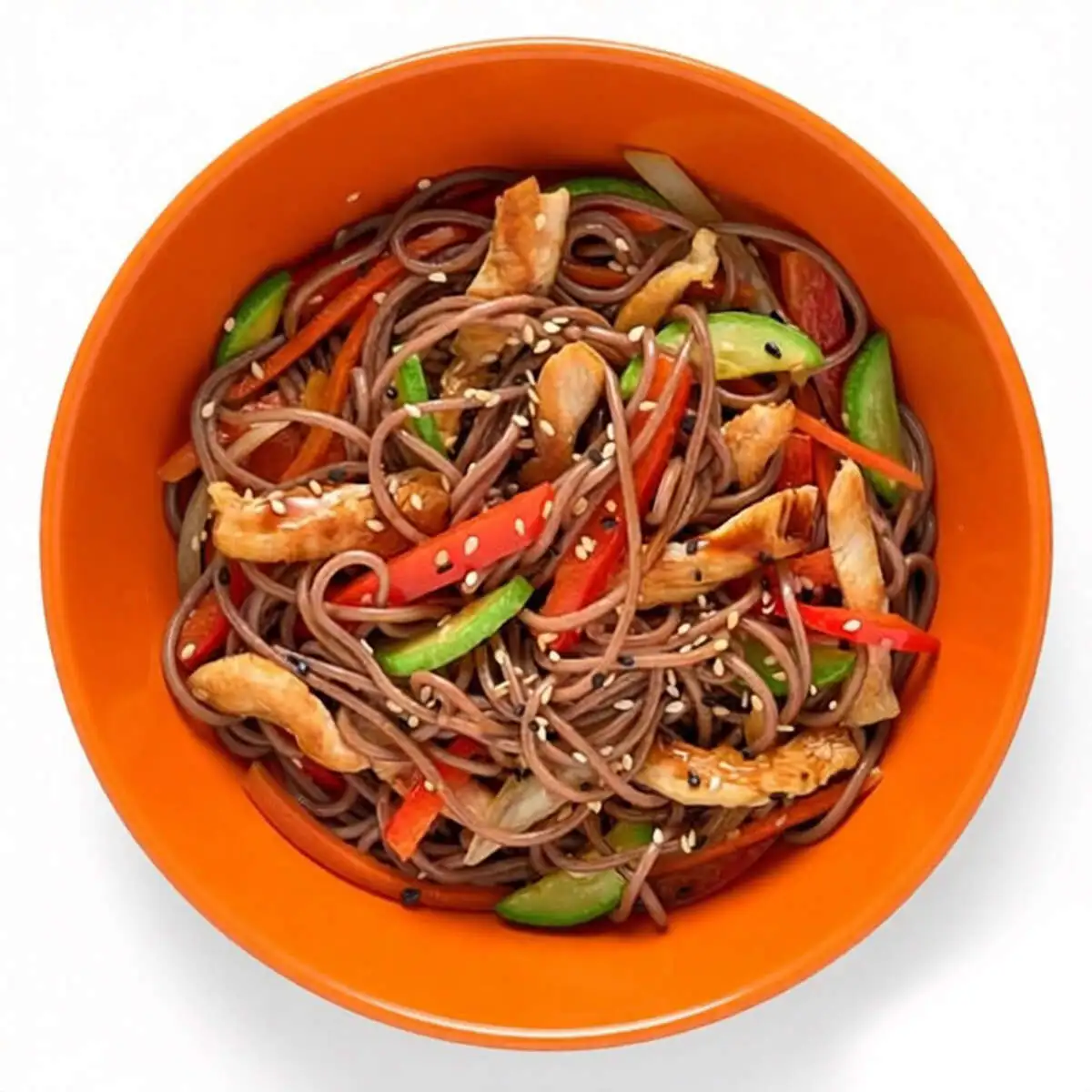 Соба с курицей и овощами