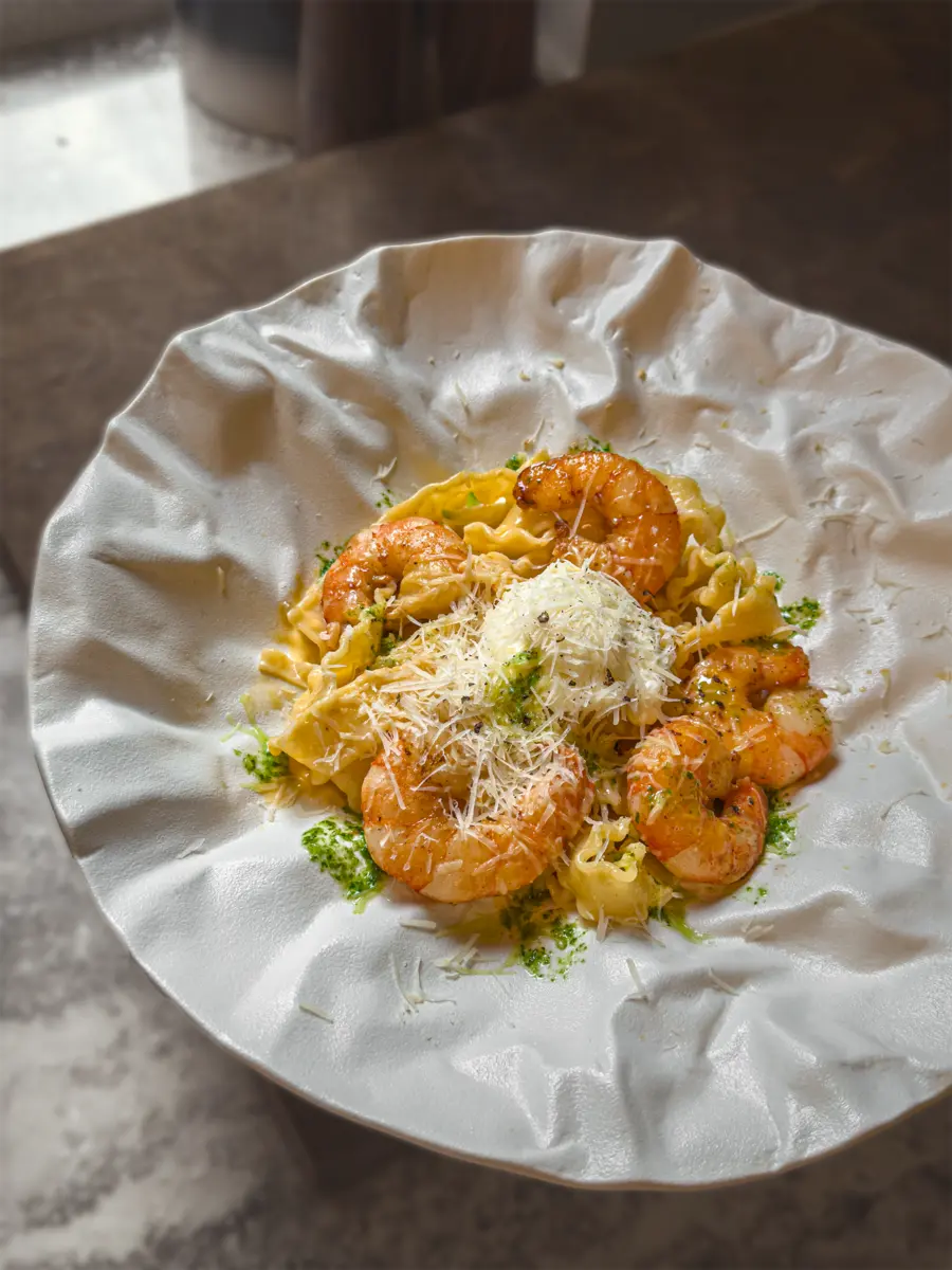 Паста мафальдине с тигровыми креветками