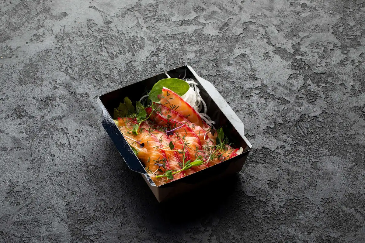 Сашими с тунцом