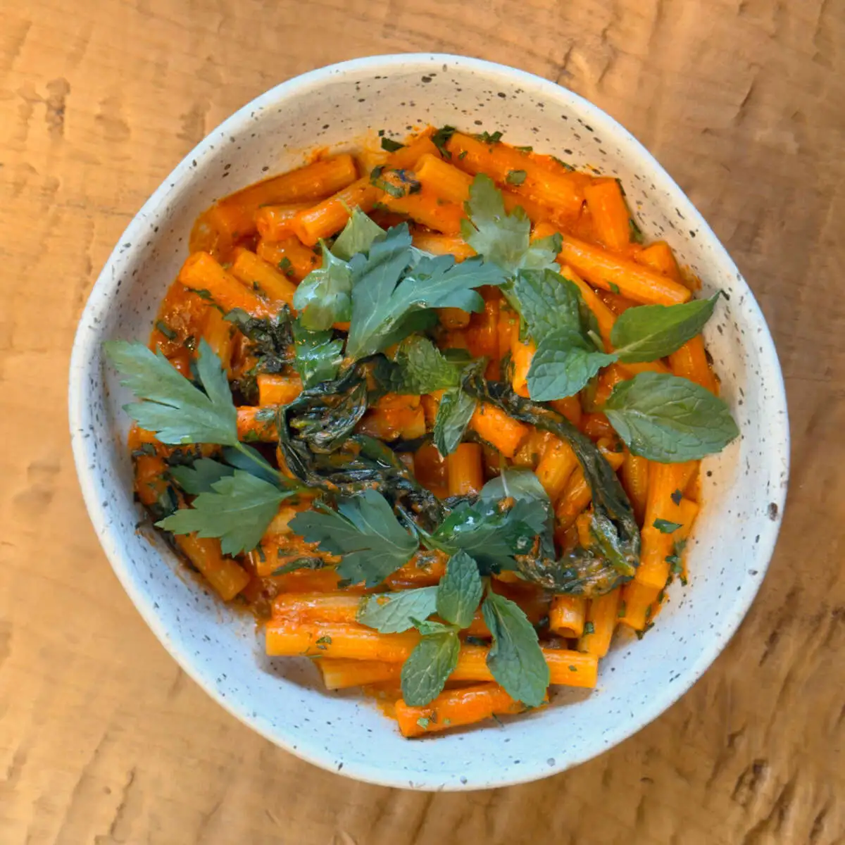 Маккаранчини с томатным соусом и шпинатом а-ля крема