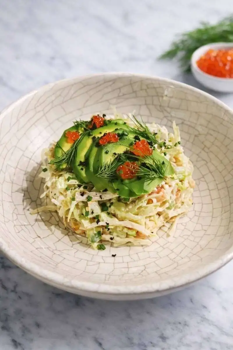 Салат Оливье с лососем