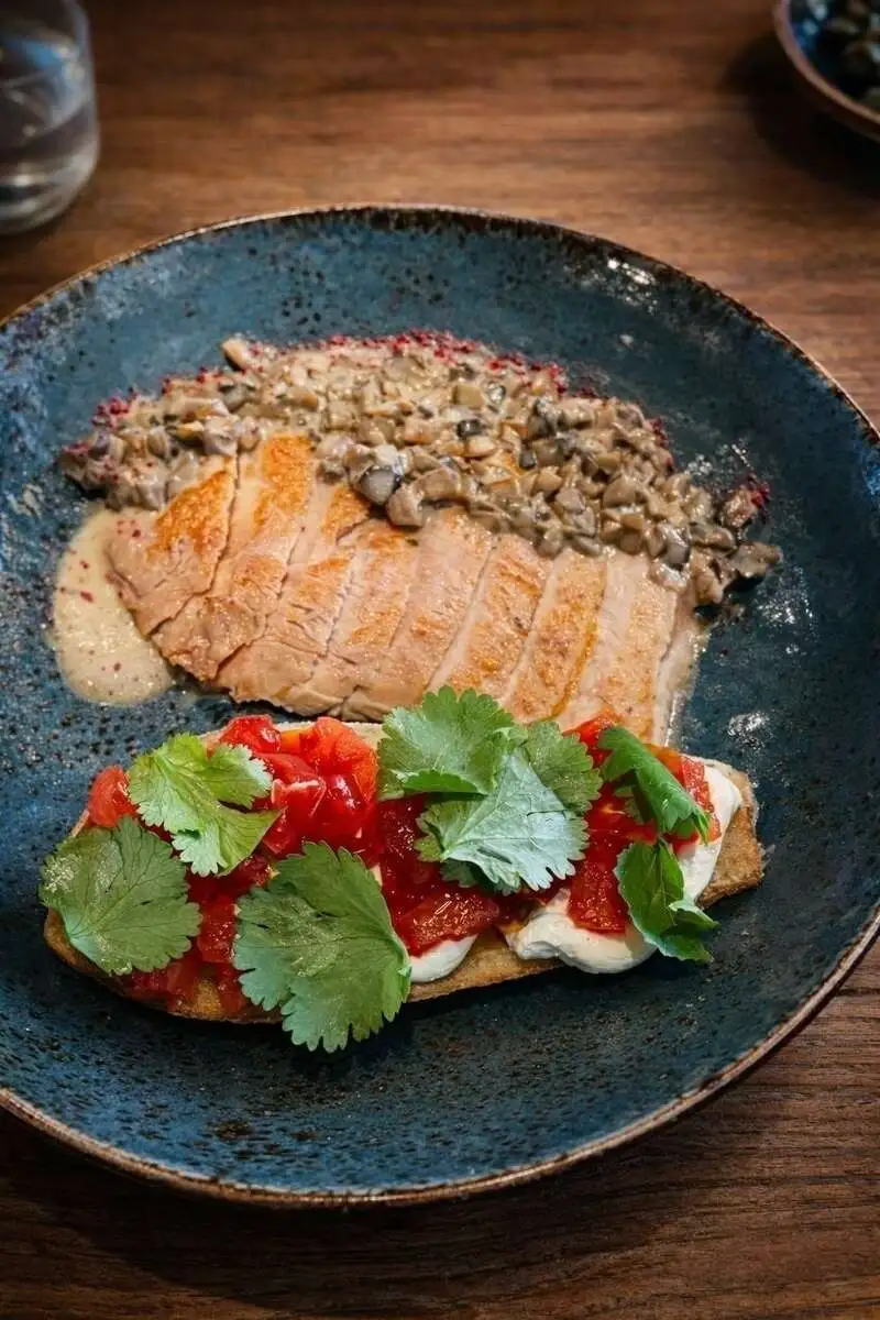 Индейка с хрустящим баклажаном