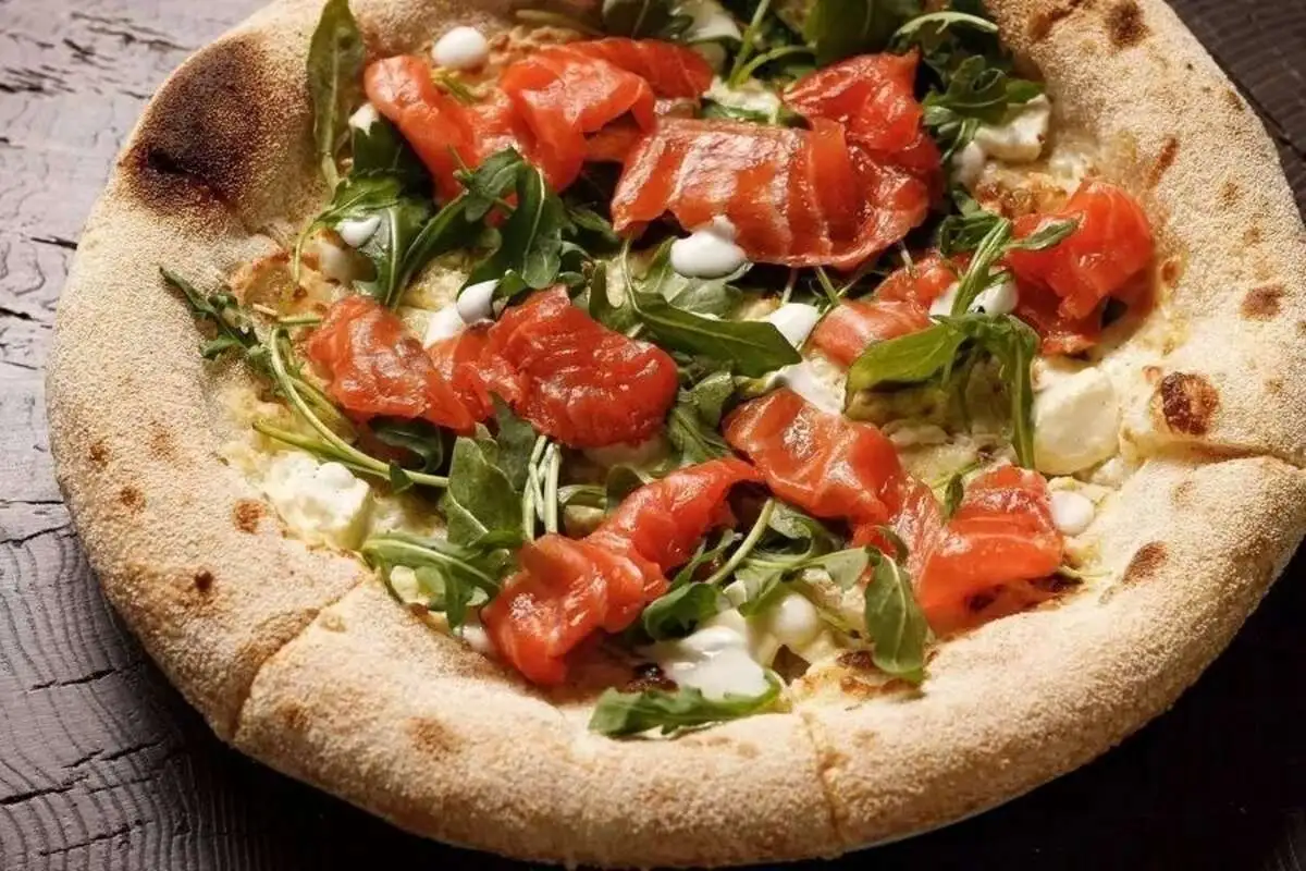 № 6 (лосось, сыр фета, руккола ) 440гр.