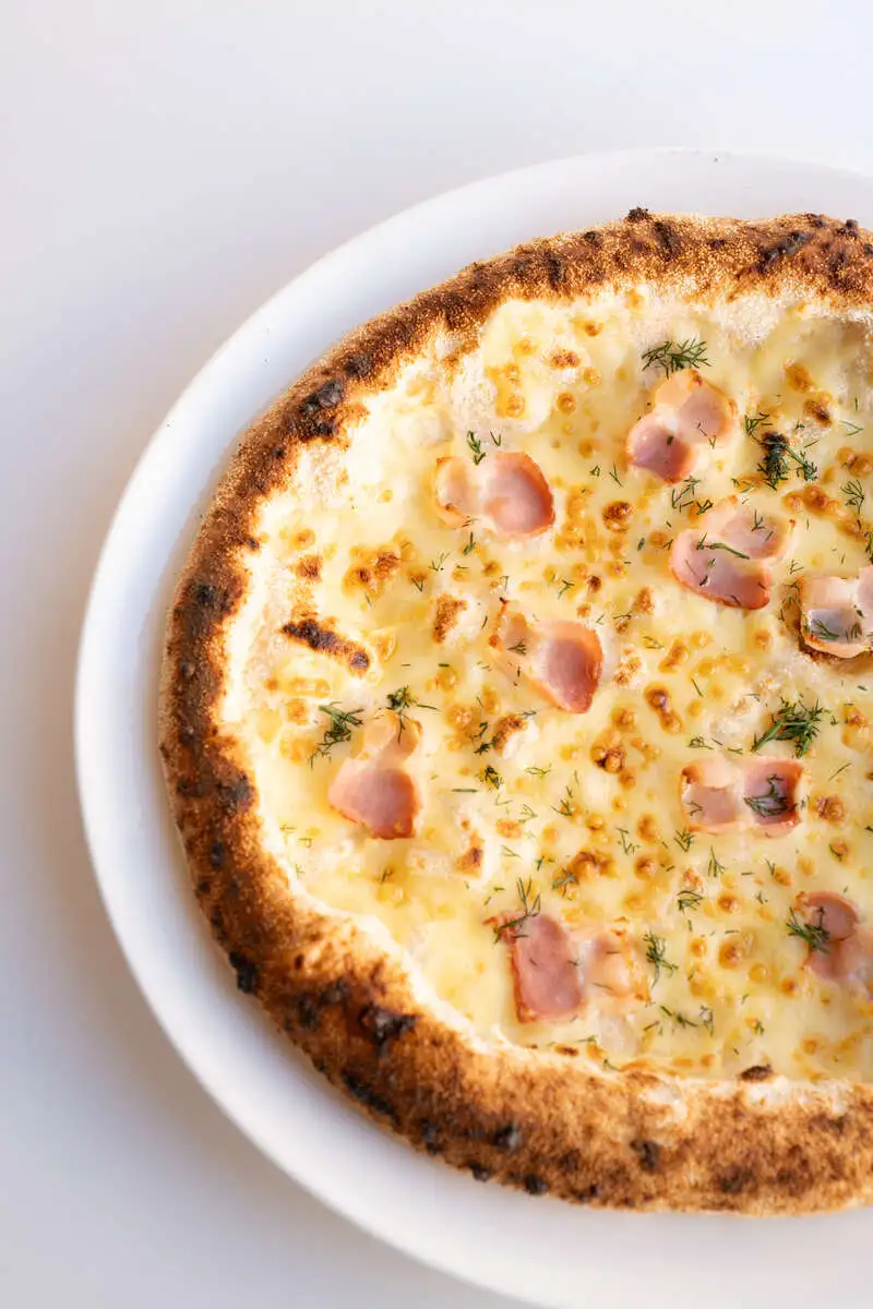 Пицца ветчина сыр ланч