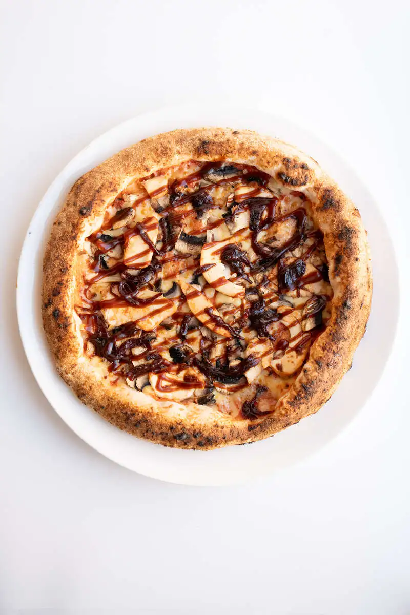 Пицца с куриной грудкой ланч