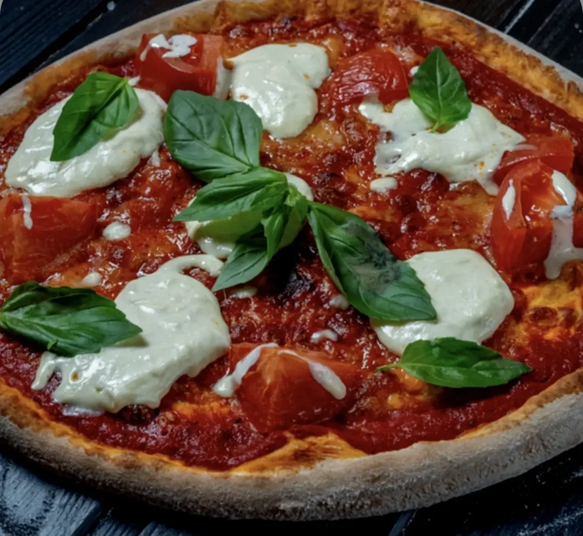 Пицца сырная со страчателлой ланч