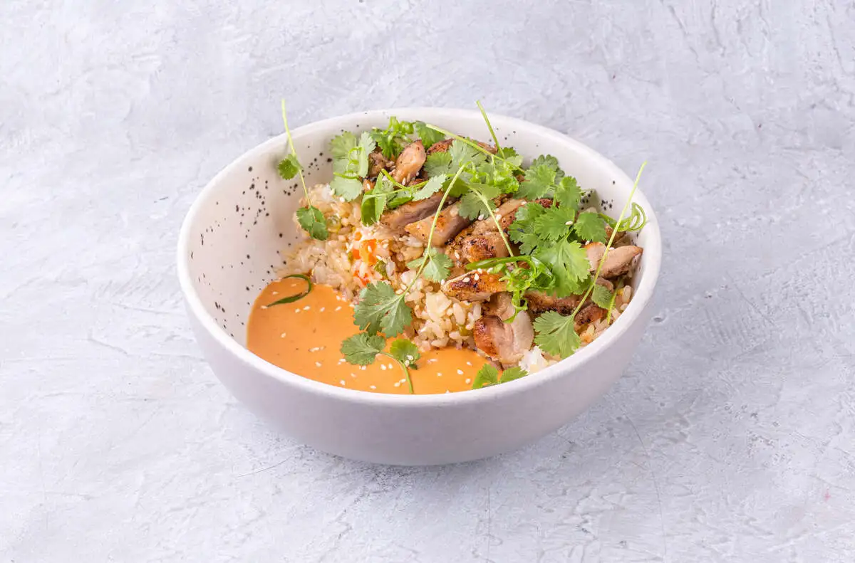 Цыпленок карри и рис