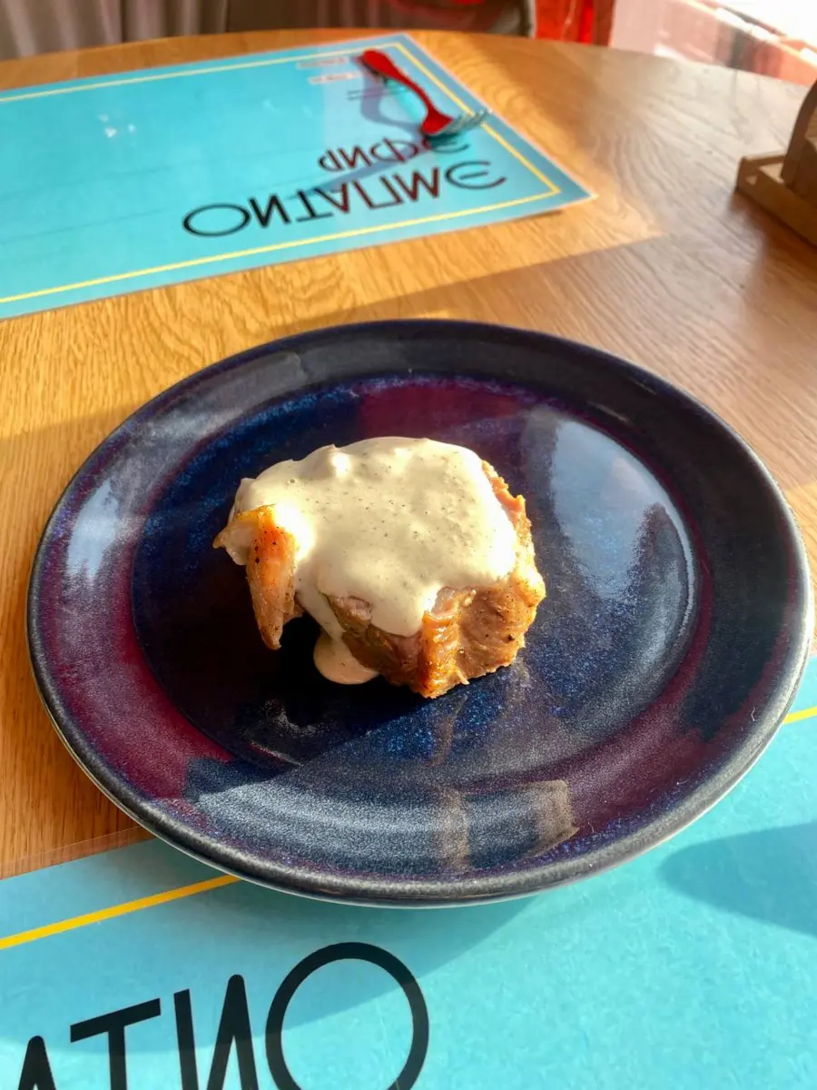 Свинина духовая в сливочно-грибном соусе, 100/50 г