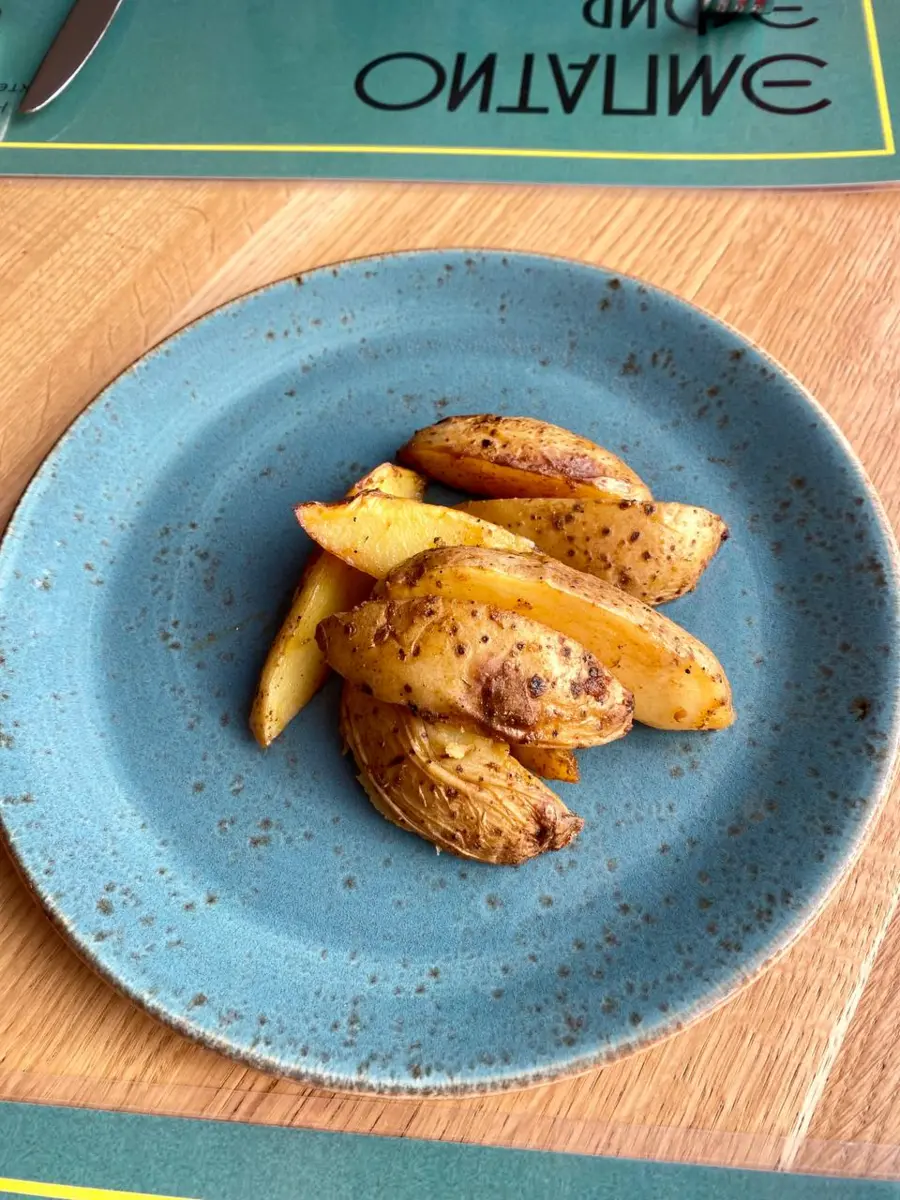 Картофель, запеченный дольками, 150 г