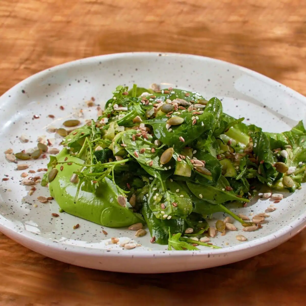 Зеленый Super Green салат