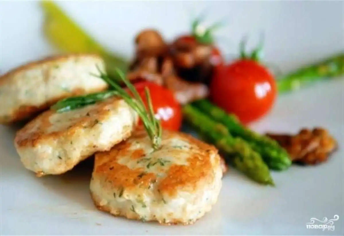 Биточки из курицы с капустой 400 г Ф