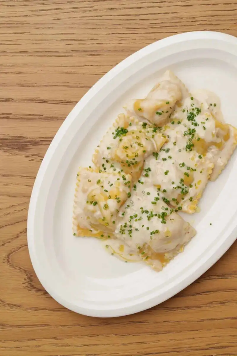 Равиоли с креветками и угрем