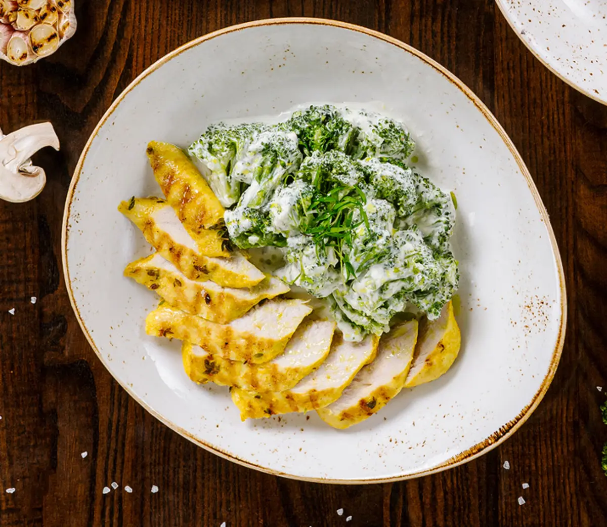 Грудка курячья с брокколи