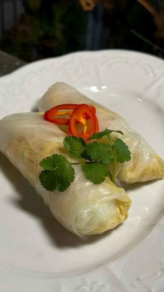 Спринг-ролл с креветкой и манго.160гр.