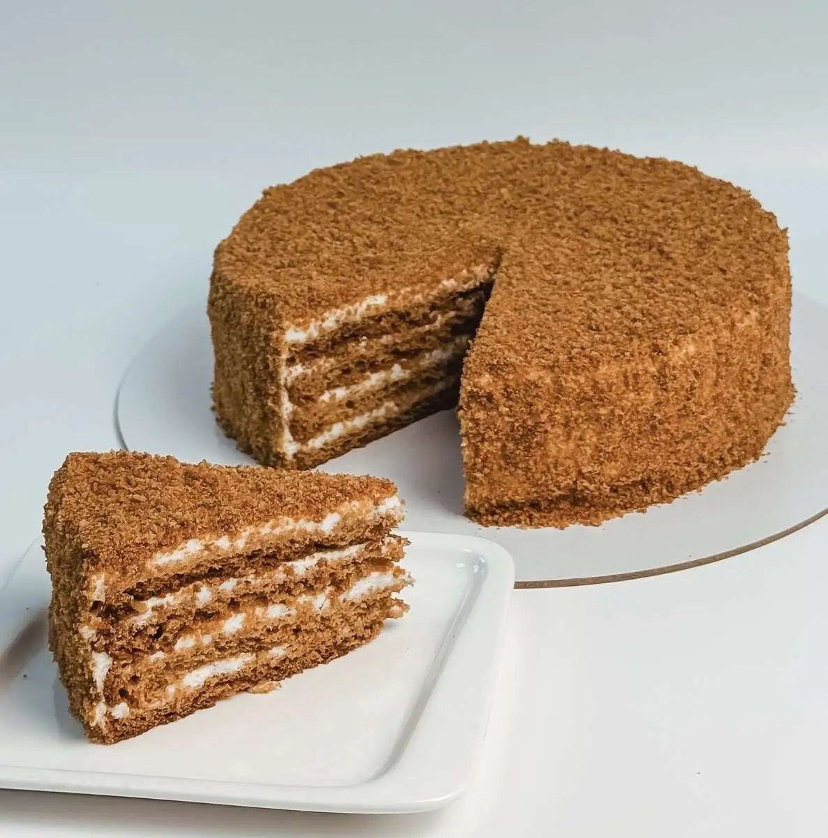 Торт «Медовик» 1 кг