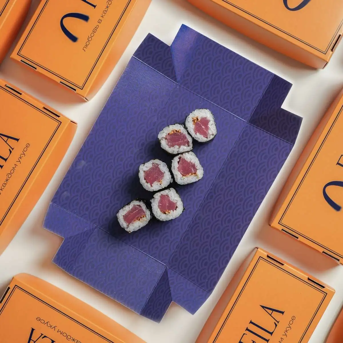 Маки с тунцом