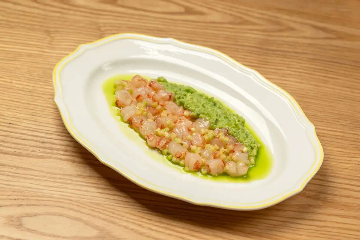 Тартар из лангустинов с авокадо