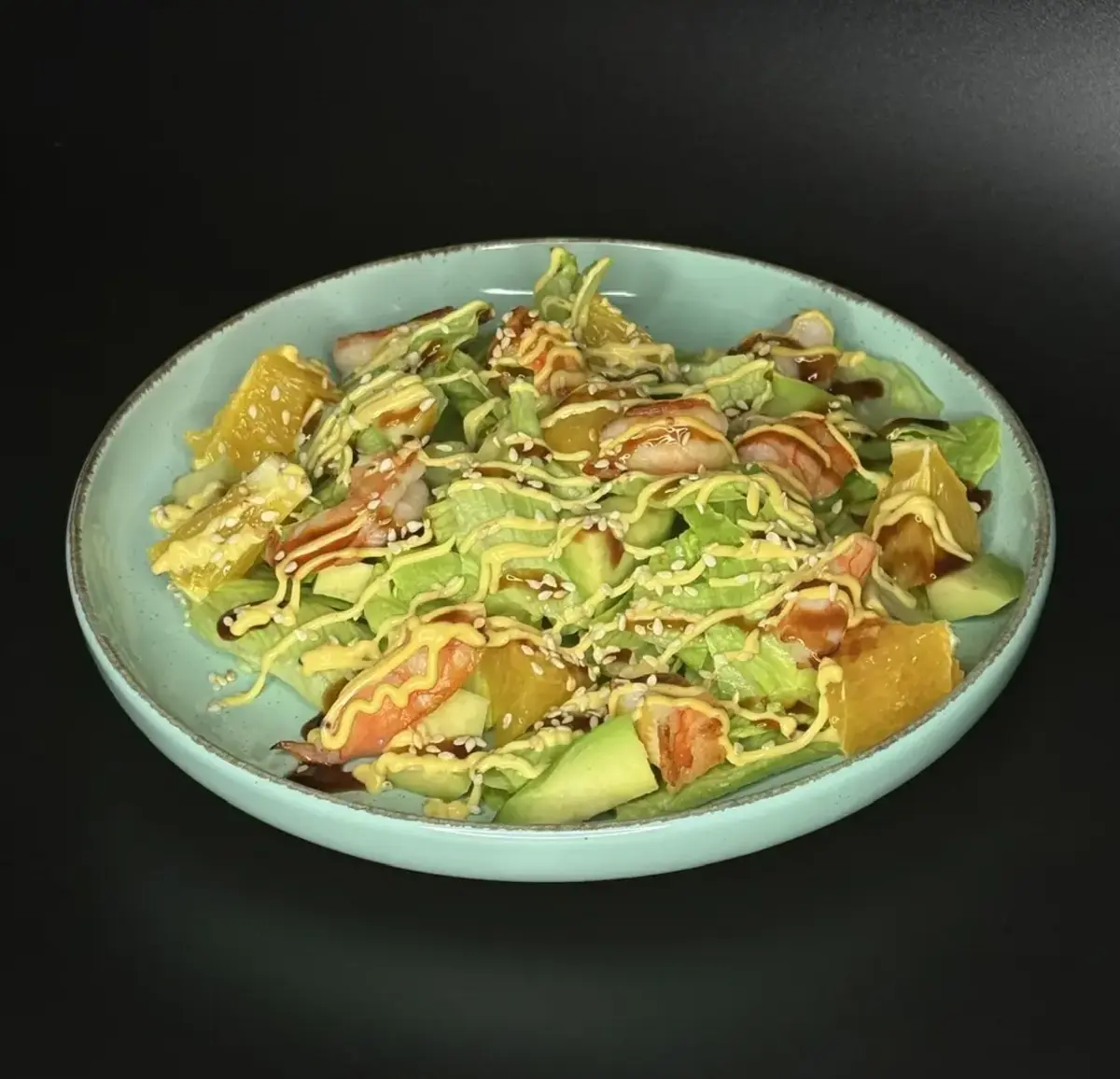 Салат с креветками и авокадо