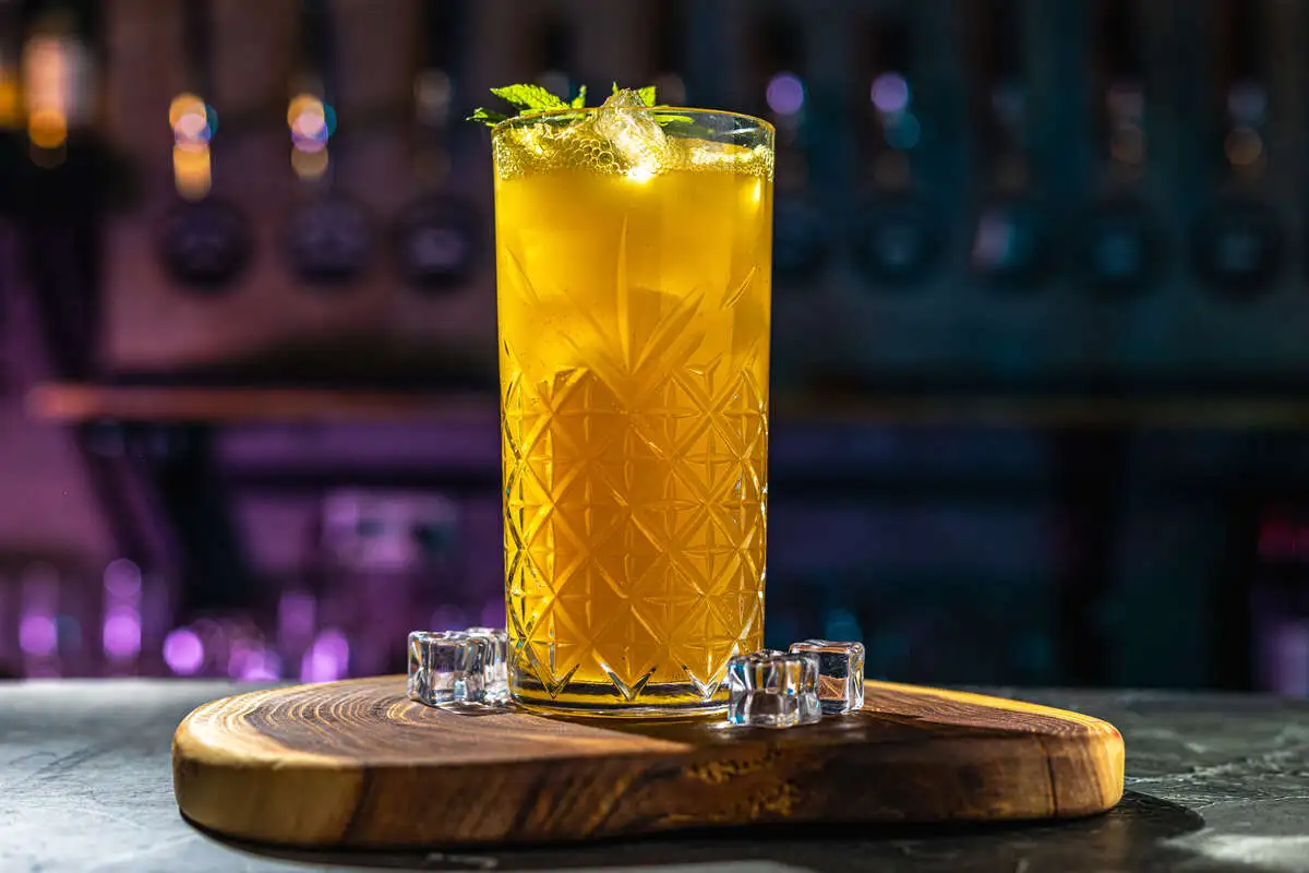 Лимонад маракуйя - груша (маленький)