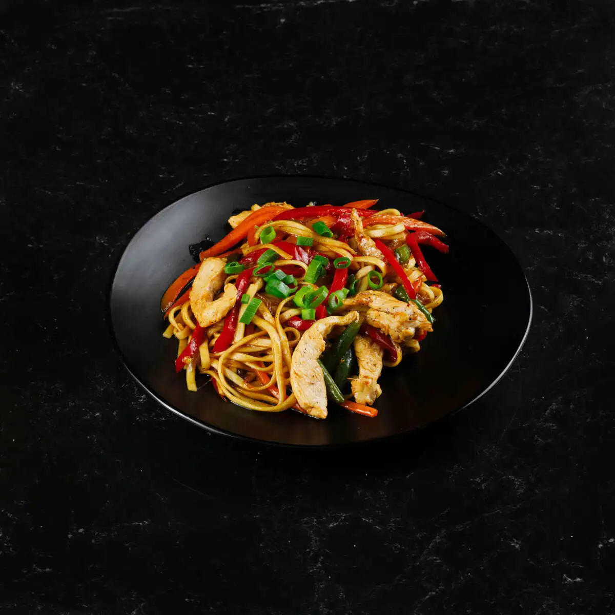 Удон с курицей терияки