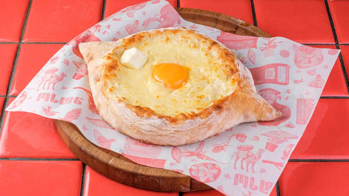 Хачапури  по-аджарски